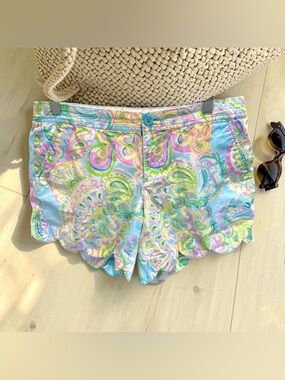 Lilly Pulitzer Buttercup Shorts Scalloped Hem Double Trouble Shorely Blue sz 8